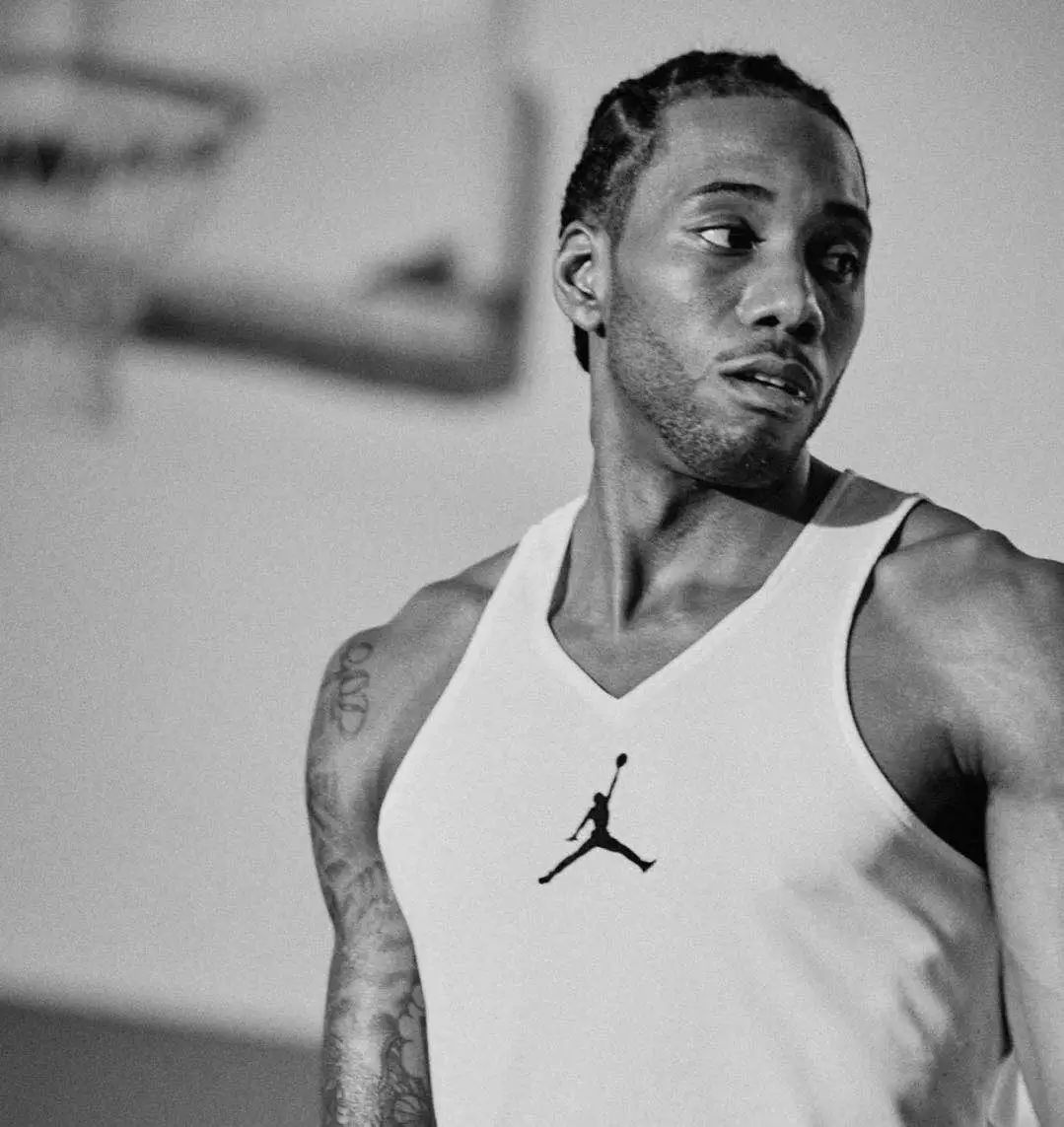 马卡：皇马未展现稳定状态，阿隆索国际比赛日有很多工作要做（马卡报：皇马状态不稳，国际比赛日期间阿隆索工作繁重）