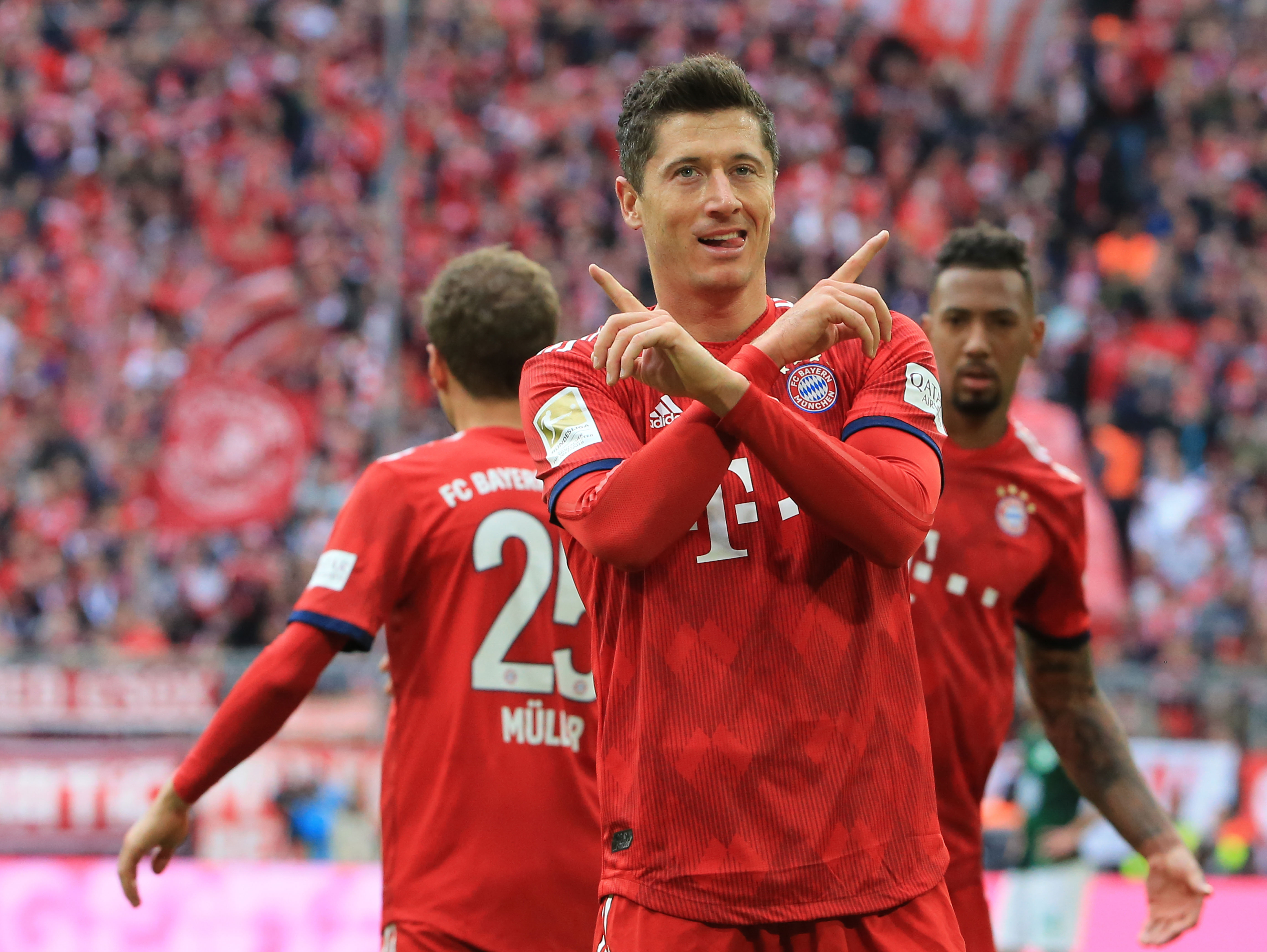 国际邀请赛落幕强队交锋（国际邀请赛谢幕，强队巅峰对决）