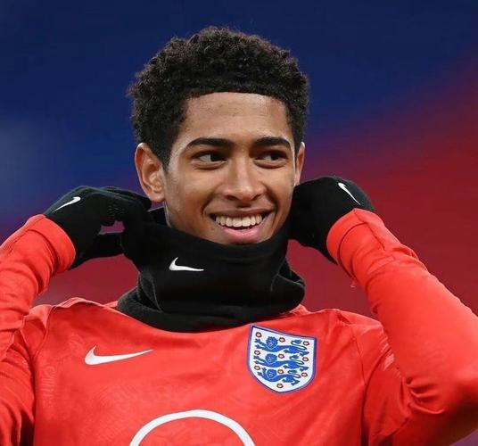 欧洲前10联赛场均进球：荷甲3.36球第1，意甲2.22球垫底（欧洲十大联赛场均进球榜：荷甲以3.36领跑，意甲以2.22垫底）