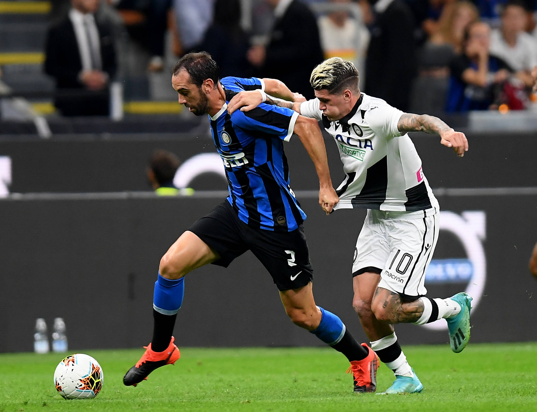 德转朱艺：黎巴嫩裁判组执法国安VS麦克阿瑟的亚冠联赛（朱艺：黎巴嫩裁判组将执法国安对阵麦克阿瑟的亚冠比赛）