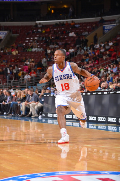 帕尔马队长：我们必须通过团队协作，共同限制莱奥的发挥（帕尔马队长：靠整体合力压制莱奥的发挥）