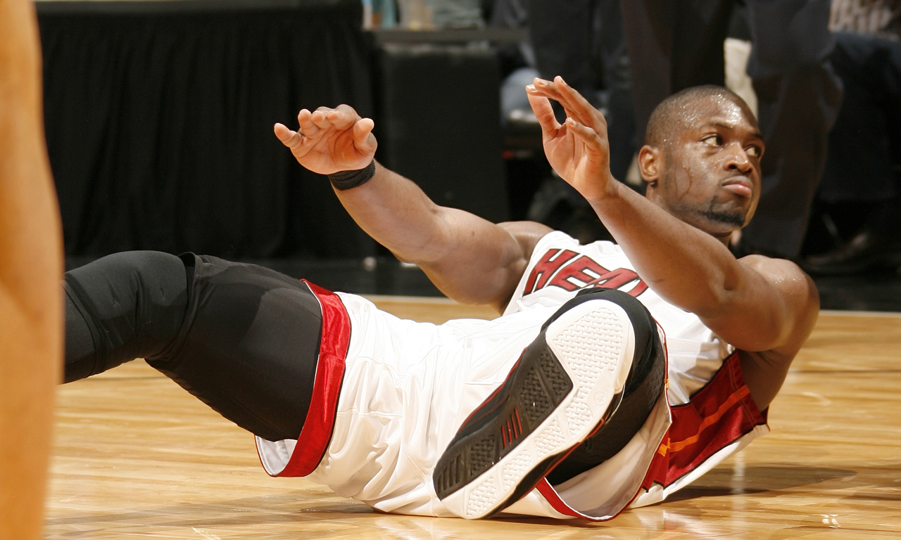 对手被压到无法呼吸（不给对手喘息之机）