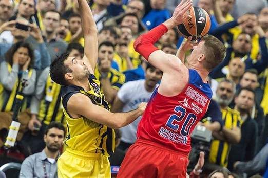 为何近期首发阵容稳定？瓜迪奥拉打趣：我不想再被媒体批评了（近期首发未变，瓜迪奥拉笑称：不想再挨媒体批评）