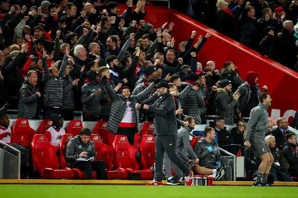 记者：对手骂梅西是“德保罗跟屁虫”，梅西被激怒后要约架（记者：对手嘲讽梅西为“德保罗跟班”，被激怒的梅西提出约战）