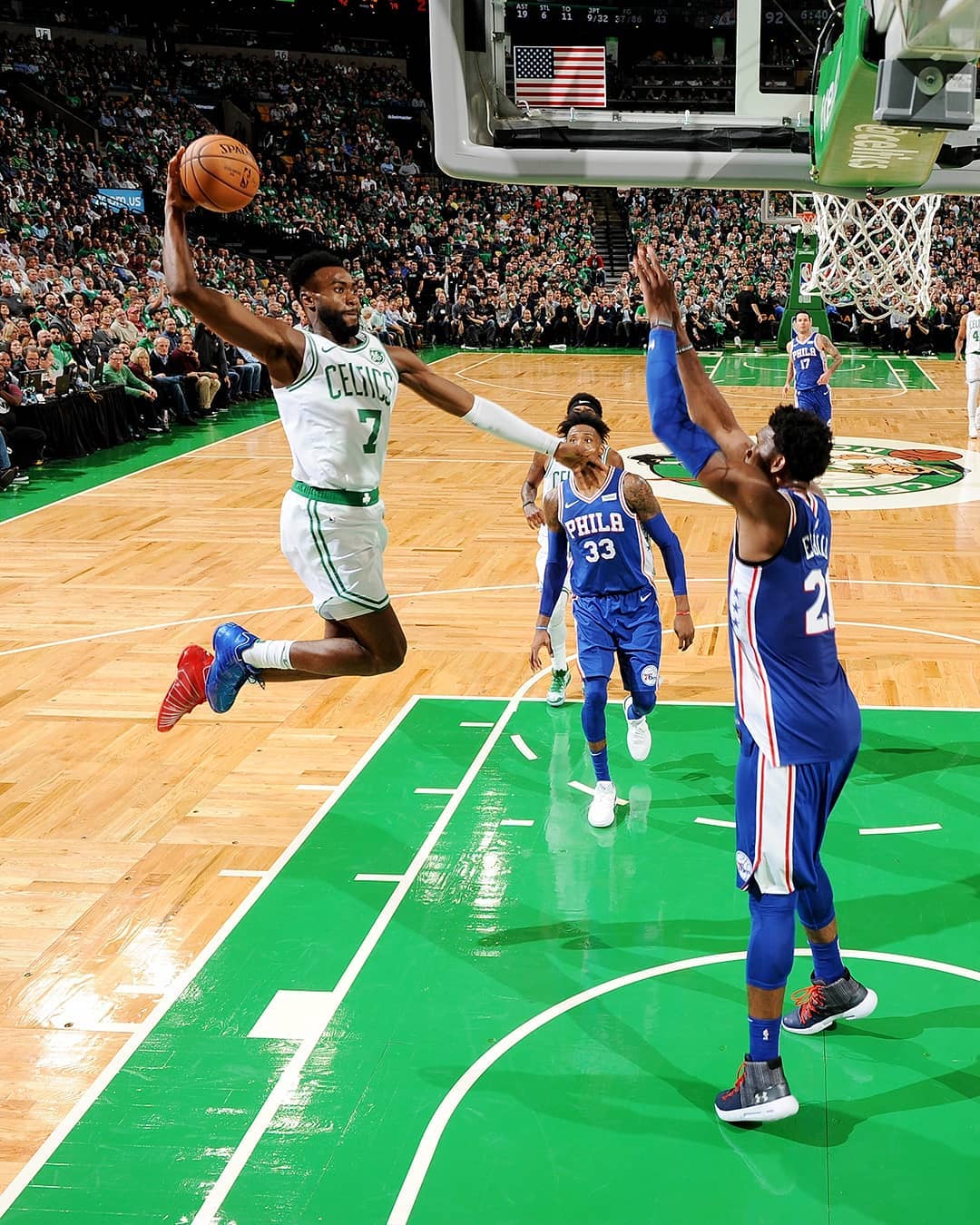 于帕梅卡诺：孔帕尼非常出色，我欠他很多；事情还没有结束（于帕梅卡诺：孔帕尼表现卓越，我欠他不少；一切尚未落幕）