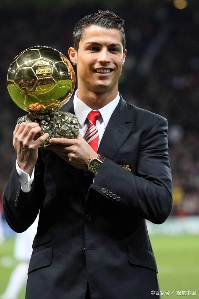 降维打击！麦基19投13中怒砍30分10篮板2盖帽（统治级发挥！麦基19投13中轰下30分10篮板2盖帽）