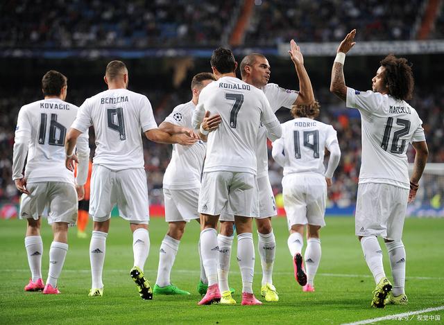 马卡：吕迪格在复出后感觉良好，阿隆索对他回归感到非常高兴（马卡：吕迪格复出状态不错，阿隆索为他的回归欣喜不已）