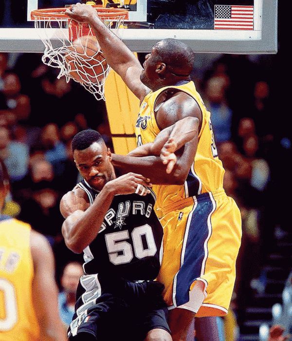 洛卡特利：我们得承担责任，我们必须进世界杯也必须做得更多（洛卡特利：责任在我们，必须打进世界杯并付出更多）