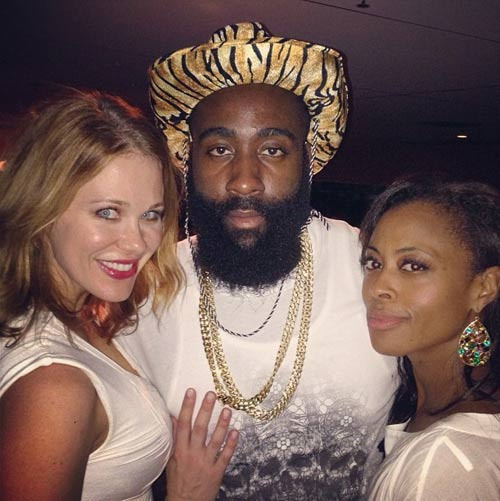 篮网vs热火前瞻：热火欲终结五连败，篮网盼延续大胜势头（篮网迎战热火前瞻：热火力求终止五连败，篮网力争延续大胜气势）