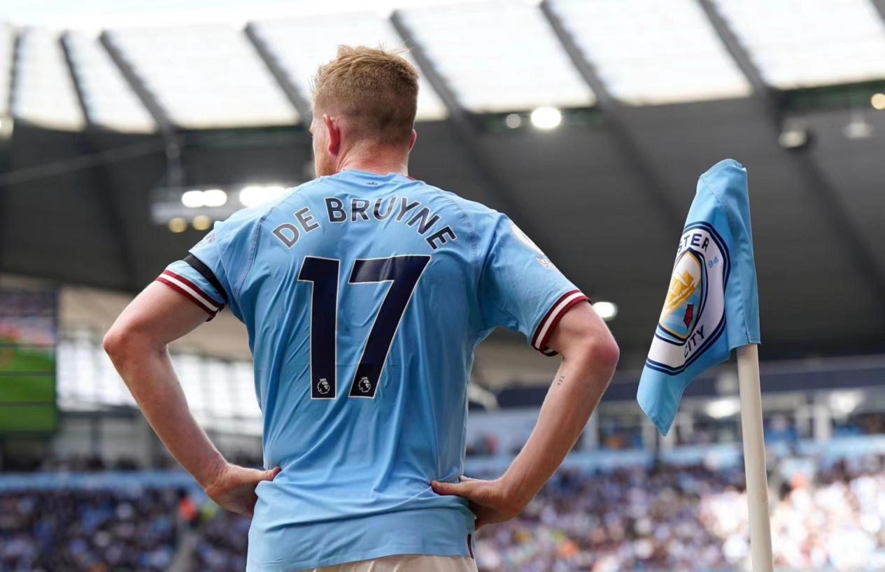 王洪亮：85一代球员爱学习沟通多；希望有机会去欧洲深度提高（王洪亮：85后球员善学善沟通，盼赴欧洲深造提升）