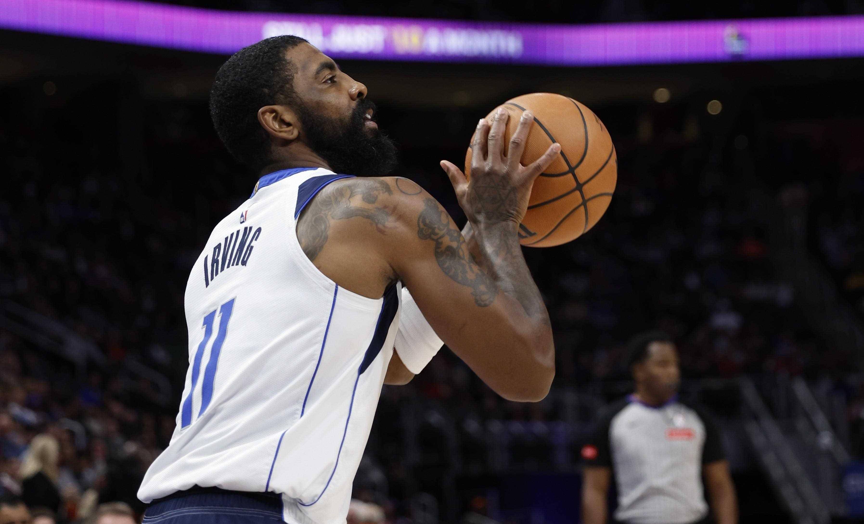 环球足球奖2025年度最佳球员候选：姆巴佩在列，巴黎8人入选（2025环球足球奖年度最佳球员候选名单出炉：姆巴佩在列，巴黎共8将入围）