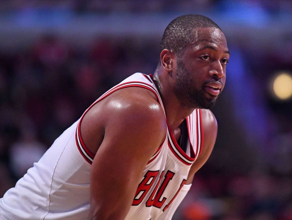 精选足篮专家：红祖解球豪取17连红长线28中27！（足篮推荐专家红祖：解球火力全开，豪取17连红，长线28中27！）